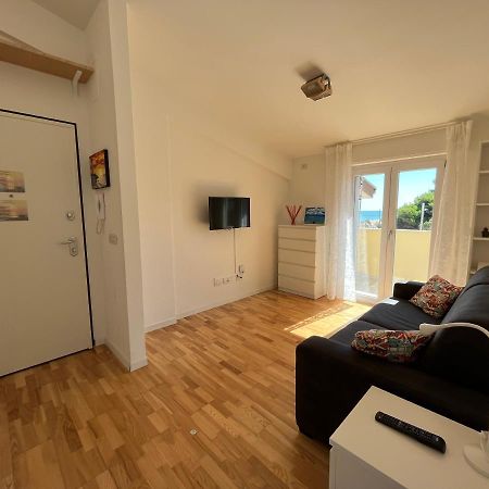 Apartament Sunrise Beach House - Sea View Montesilvano Marina Zewnętrze zdjęcie