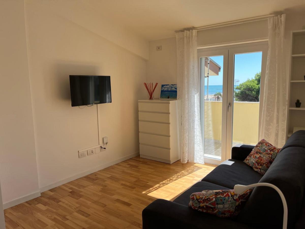 Apartament Sunrise Beach House - Sea View Montesilvano Marina Zewnętrze zdjęcie