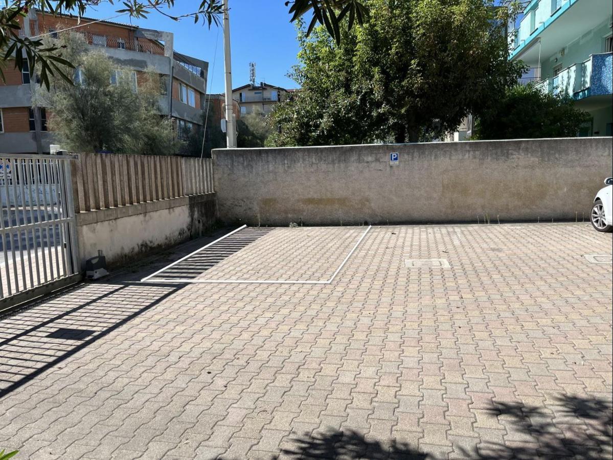 Apartament Sunrise Beach House - Sea View Montesilvano Marina Zewnętrze zdjęcie